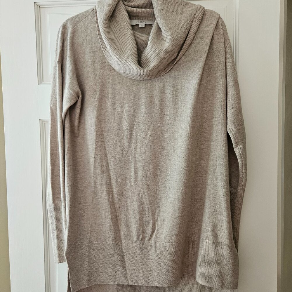 Loft M Beige Cowl Tunic Sweater